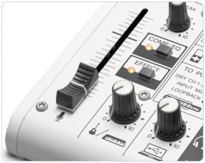 Yamaha AG03 Mixing Console/ USB Interface