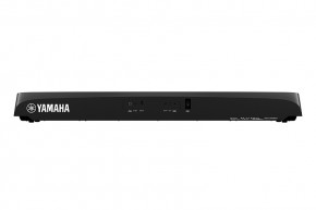 Yamaha DGX-670 B Set mit L-300 B Holzstativ und LP-1 B Pedaleinheit
